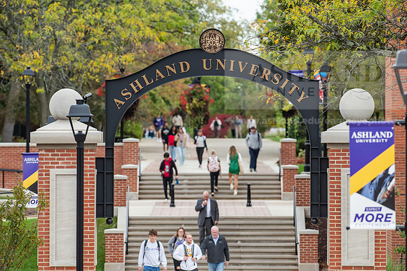 FallCampusLife1023AWB_3121