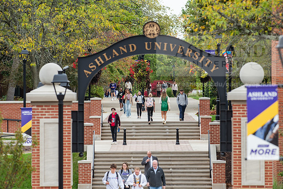 FallCampusLife1023AWB_3123