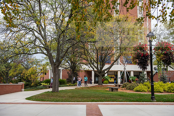 FallCampusLife1023AWB_3292