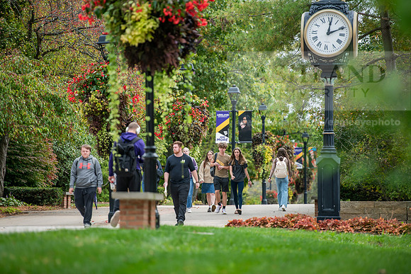 FallCampusLife1023AWB_3355