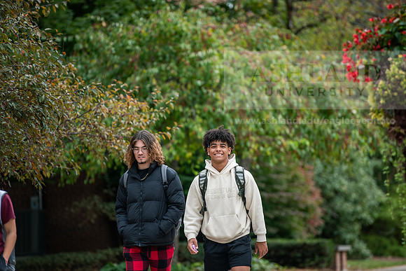 FallCampusLife1023AWB_3416