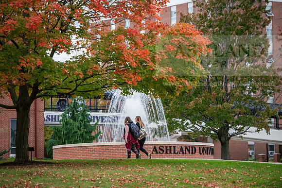 FallCampusLife1023AWB_3433