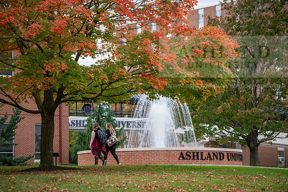FallCampusLife1023AWB_3435