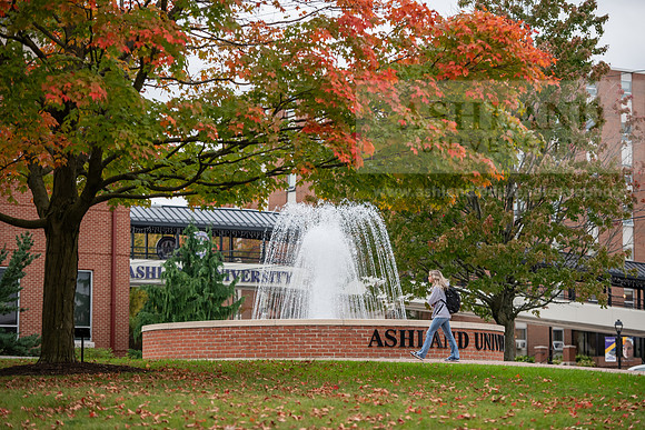 FallCampusLife1023AWB_3622