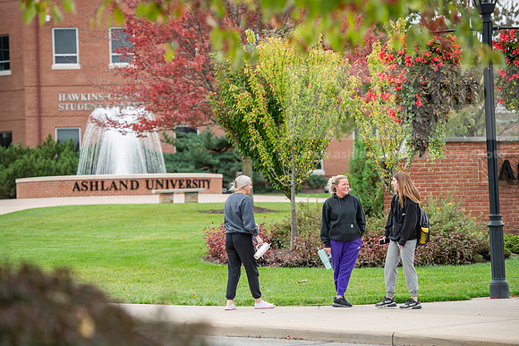 FallCampusLife1023AWB_3698