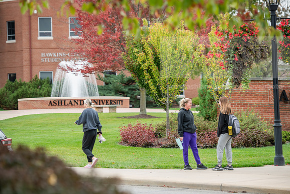 FallCampusLife1023AWB_3703