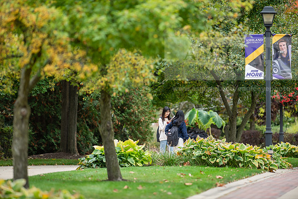 FallCampusLife1023AWB_3743
