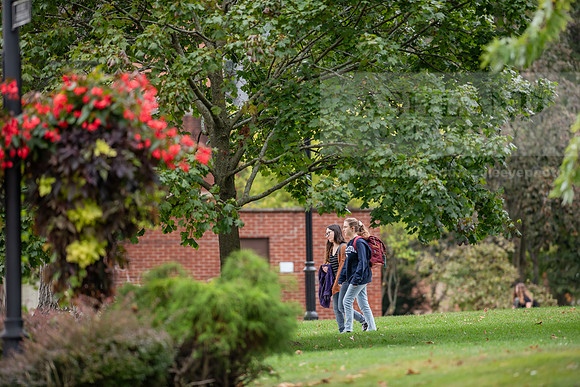 FallCampusLife1023AWB_3787