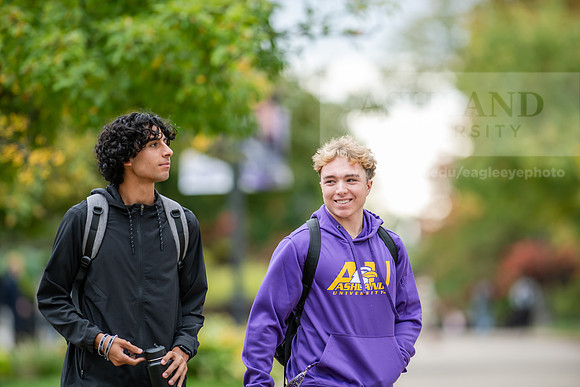 FallCampusLife1023AWB_3829
