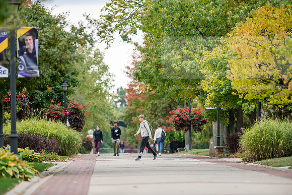 FallCampusLife1023AWB_3886