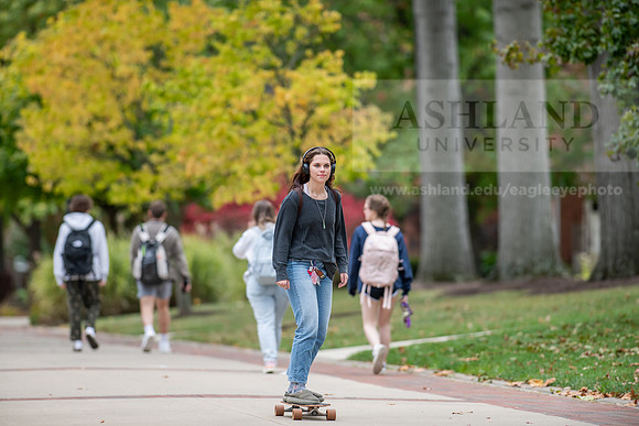 FallCampusLife1023AWB_3918