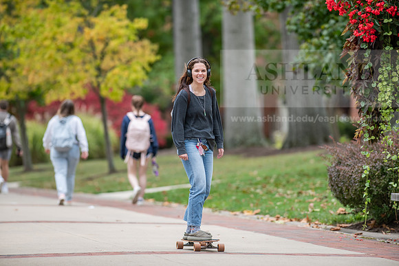 FallCampusLife1023AWB_3923