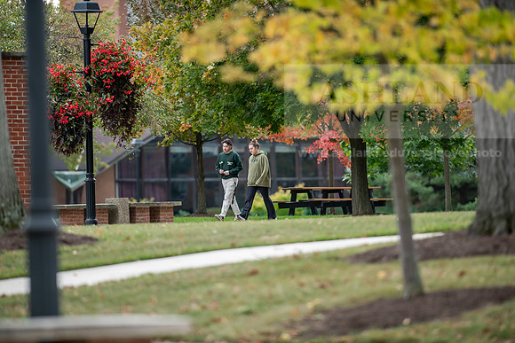 FallCampusLife1023AWB_3974