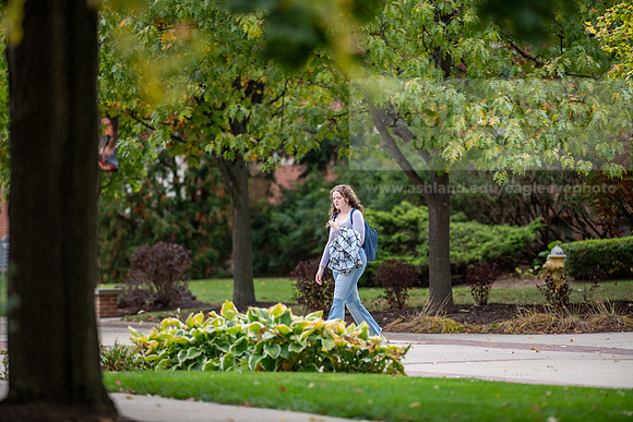 FallCampusLife1023AWB_4013
