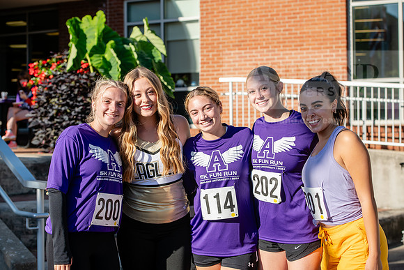HOCO5kRunWalk1024AWB_9577
