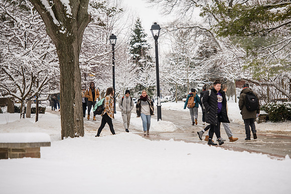 WinterCampusLife0123ALW_4232