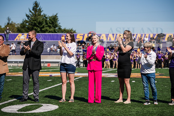 HOCOAUvOHDomFootballGame1024AWB_0764