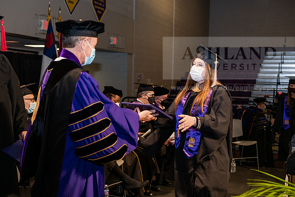 015MasterBusinessWiGrad1221ALW_6690