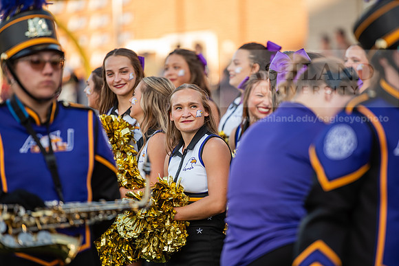 AUvIUPFootball0924ALW_8303