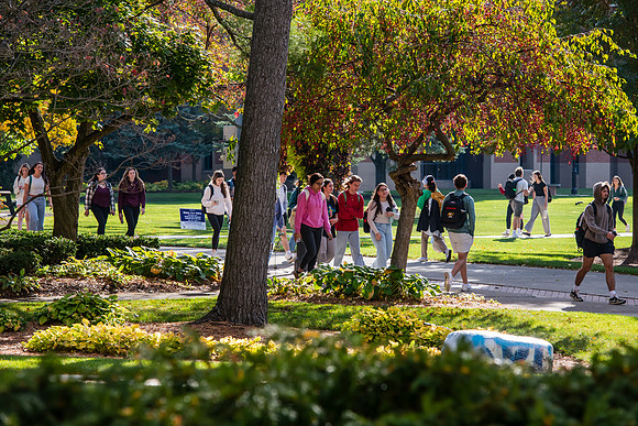 FallCampusLife1024AWB_5482