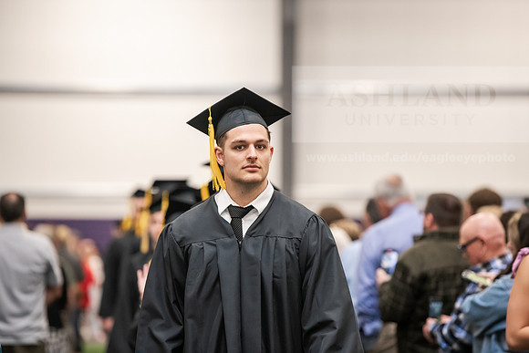 207SpGradProcessional0525AWB_2445
