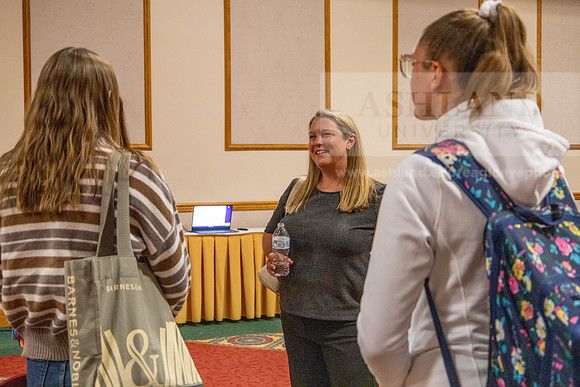 PsychologySymposiumDrJenniferCheavens_MC_1133