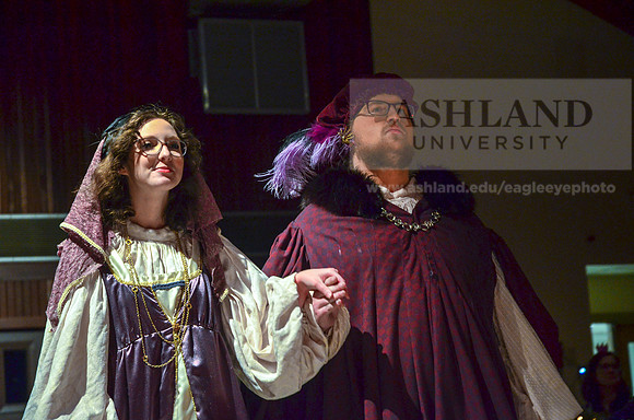 Cummins_Madrigal feast 2022-2