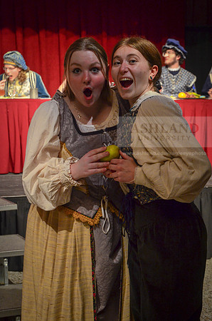 Cummins_Madrigal feast 2022-15