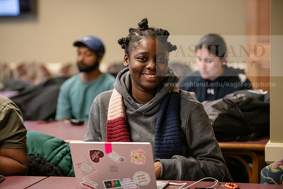 MBADigitalMarketing0324AWB_8347