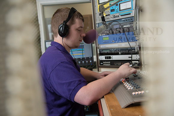 WRDLRadio0916ALW_8240