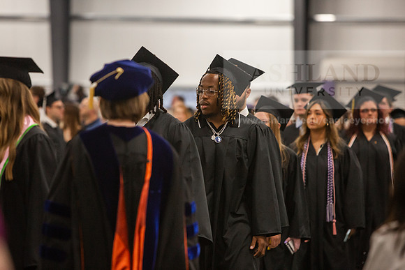 018SpGradProcessional0525JH6Q8B8116