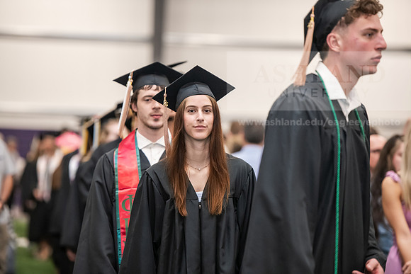 311SpGradProcessional0525AWB_2529