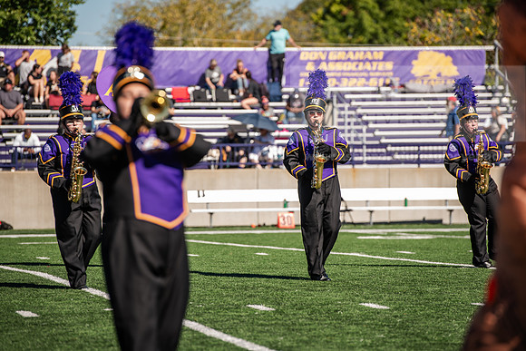 HOCOAUvOHDomFootballGame1024AWB_0874