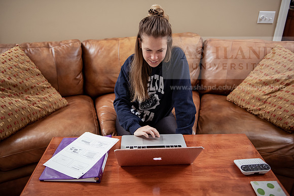 OnlineEducation0420ALW_1102