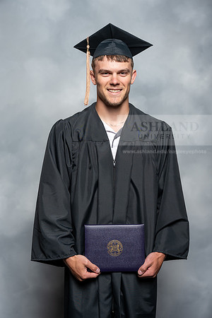 033SpGradBachelorArts0525AU-Graduation-2025-Andrew-0591
