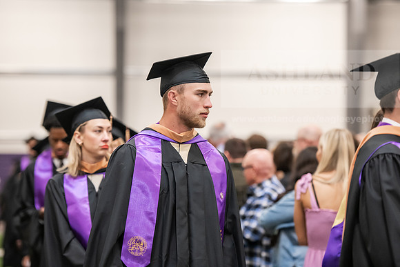 102SpGradProcessional0525AWB_2378
