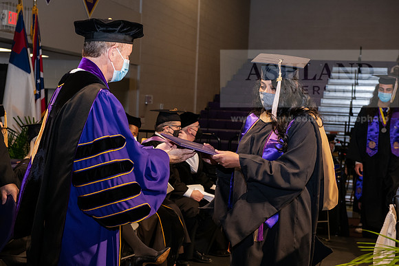 108MasterBusinessWiGrad1221ALW_6757