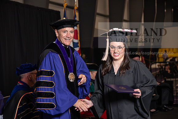 219SpGradBachelorScienceBusiness0524TR_DSC_5467