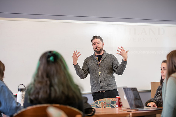 SocialWork_Zapcic_Ian1123AWB_8659