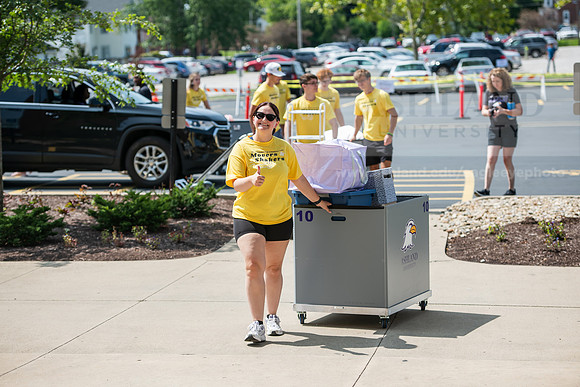 MoveInDay0824AWB_0305