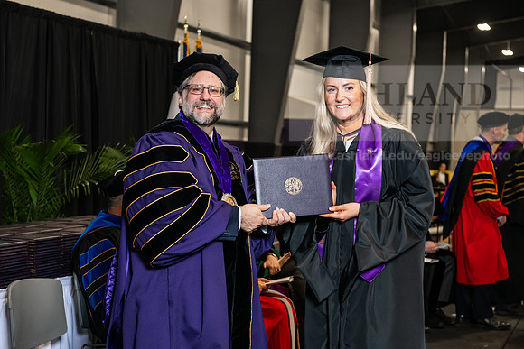 130SpGradMasterBusinessAdmin0525AWB_3146