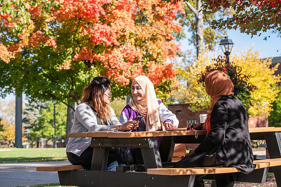 FallCampusLife1024AWB_5872