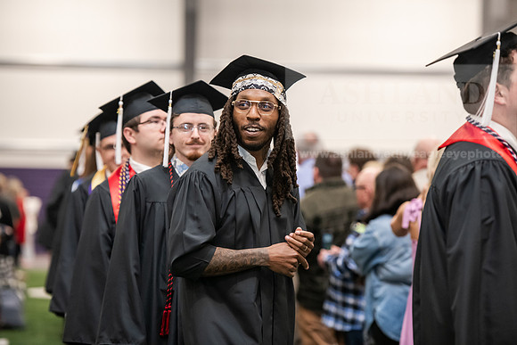 165SpGradProcessional0525AWB_2423