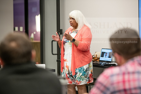 EducationalLeadershipOrgBehaviorClass0923AWB_6075