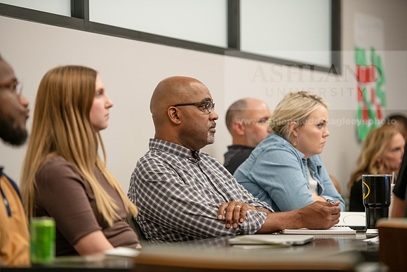 EducationalLeadershipOrgBehaviorClass0923AWB_6083