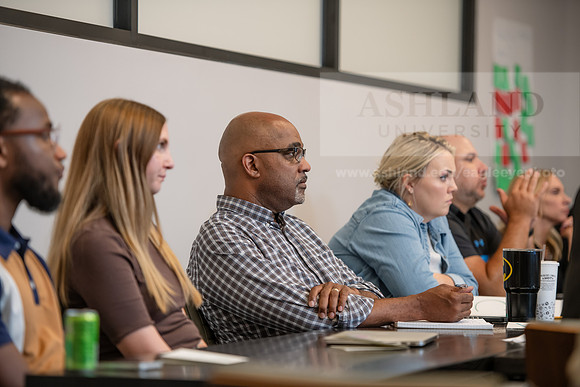 EducationalLeadershipOrgBehaviorClass0923AWB_6084