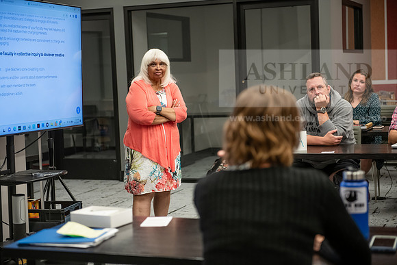 EducationalLeadershipOrgBehaviorClass0923AWB_6157