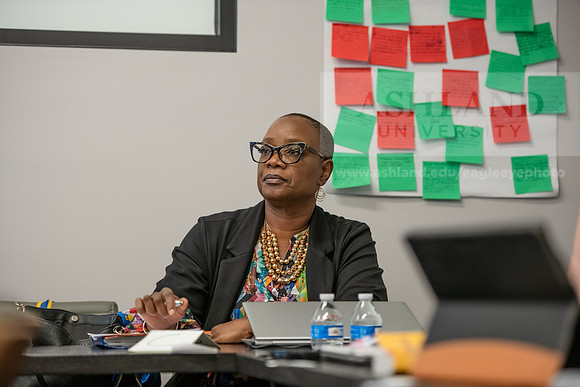 EducationalLeadershipOrgBehaviorClass0923AWB_6206
