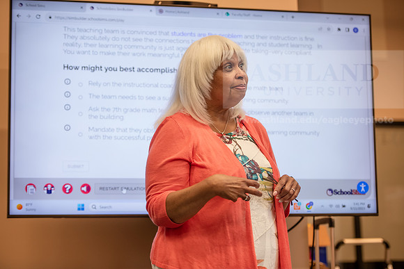 EducationalLeadershipOrgBehaviorClass0923AWB_6254