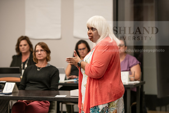 EducationalLeadershipOrgBehaviorClass0923AWB_6264